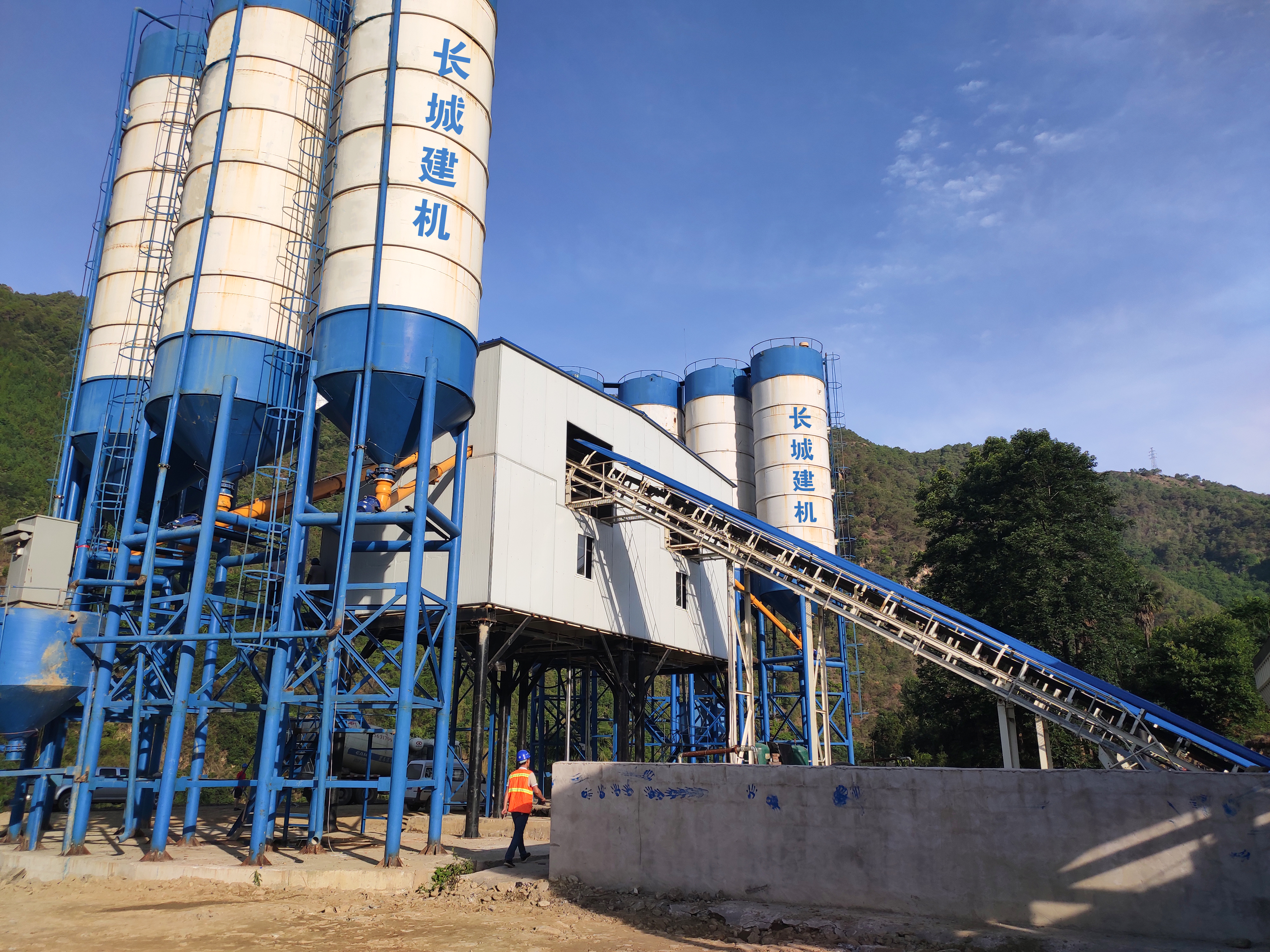 云南大理中交四公局 雙120工程