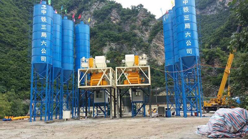 長(zhǎng)城建機(jī)中鐵3局寶漢高速雙60