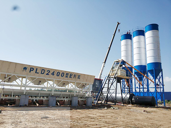 長城建機西藏hzs90攪拌站