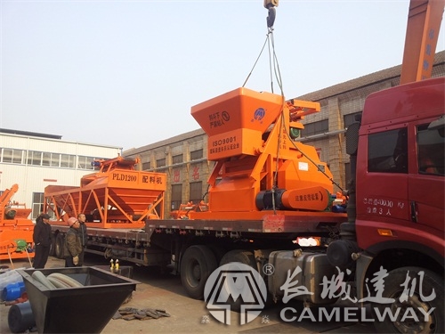 鄭州長城為客戶準(zhǔn)備混凝土攪拌站的投資筆記