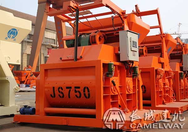 0.75的強(qiáng)制攪拌機(jī)一天能出多少料？