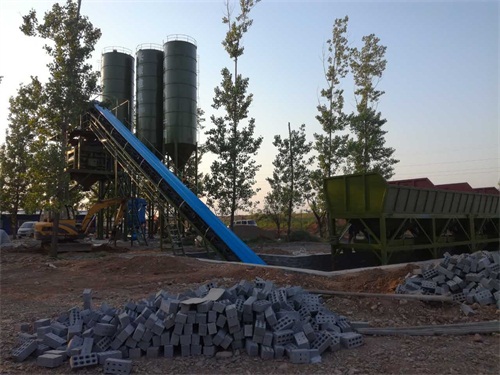 型綠色混凝土攪拌站