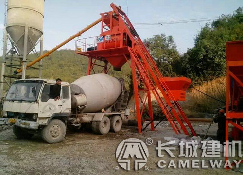 hzs35強(qiáng)制拌和站價(jià)格
