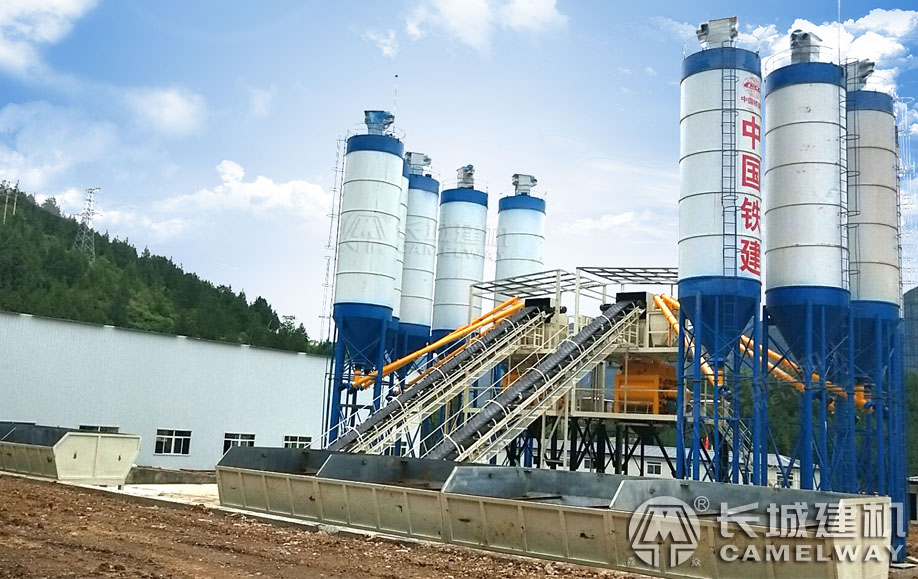 中國鐵建巫鎮(zhèn)一標(biāo)項目部雙hzs120工程攪拌站