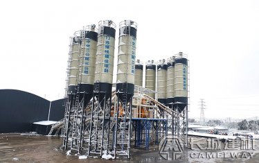 長城雙120攪拌站雪中展現(xiàn)颯爽英姿 見證蘭州機(jī)場項(xiàng)目建設(shè)