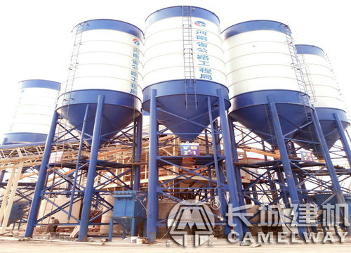 大型攪拌站型號(hào)圖片，大型攪拌站每小時(shí)產(chǎn)量