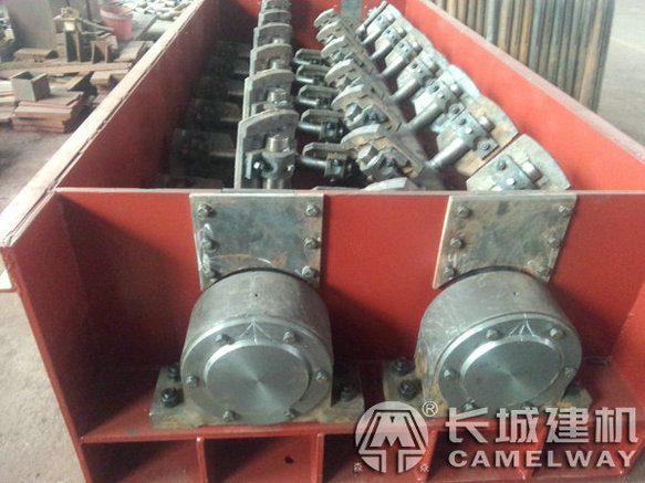 水泥穩(wěn)定土拌和機(jī)機(jī)械內(nèi)部結(jié)構(gòu)