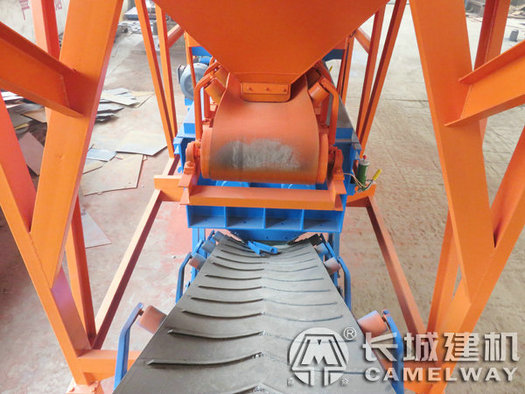 水泥穩(wěn)定土拌和機(jī)機(jī)械設(shè)備