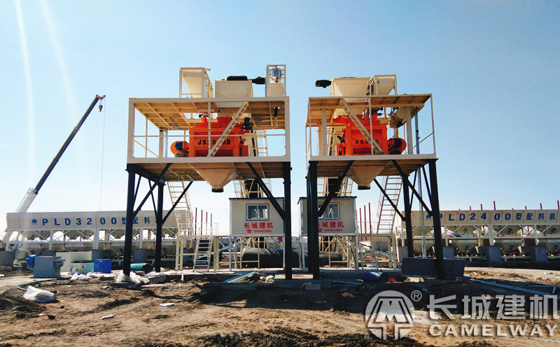 內(nèi)蒙烏蘭浩特90+120站1