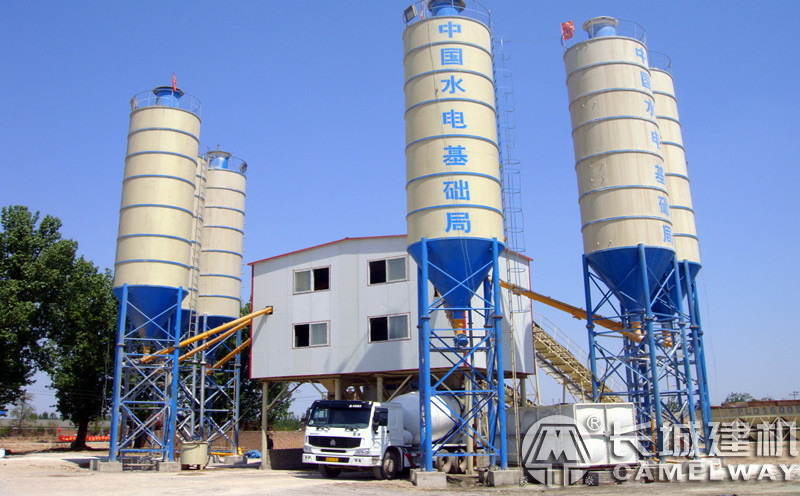 長城建機(jī)120攪拌站案例現(xiàn)場