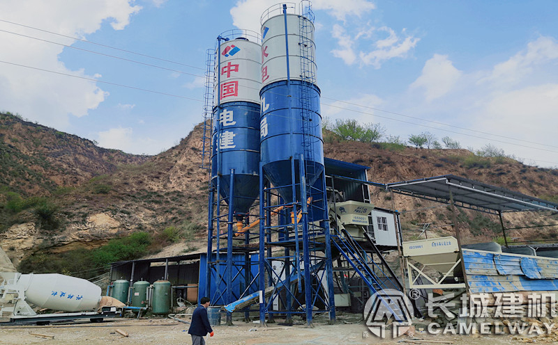 長城建機(jī)提升料斗攪拌站50站